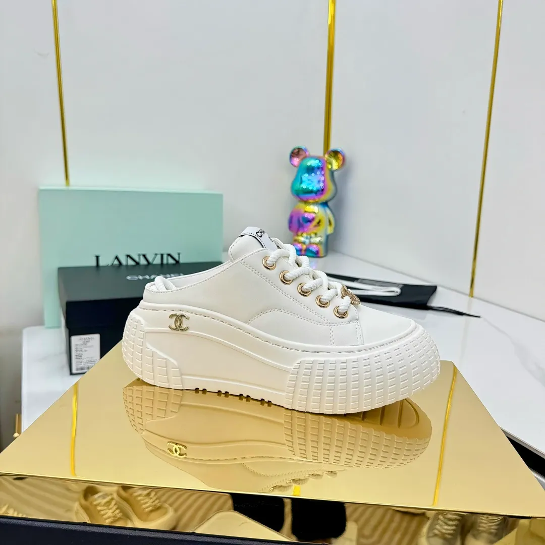 👟👟Ex-factory price 620👟👟 Chanel bread shoes ~ original calfskin panda shoes Chanel 25C latest hot style panda black and white sports shoes casual sneakers Xiaoxiang hot item classic black and white panda color coco girls must pay Fabric: original custom mixed sheepskin lining: original imported breathable mesh lining outsole: Original molded rubber + TPU combination Size: Women's 35-41 👉 👉 👉